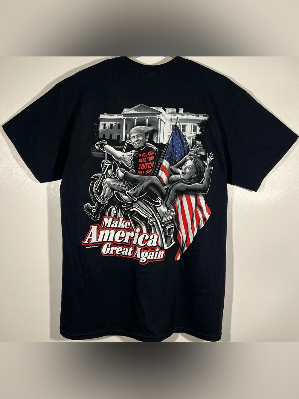 Make America Great Again Donald Trump Hilary Clinton T-shirt Size Large